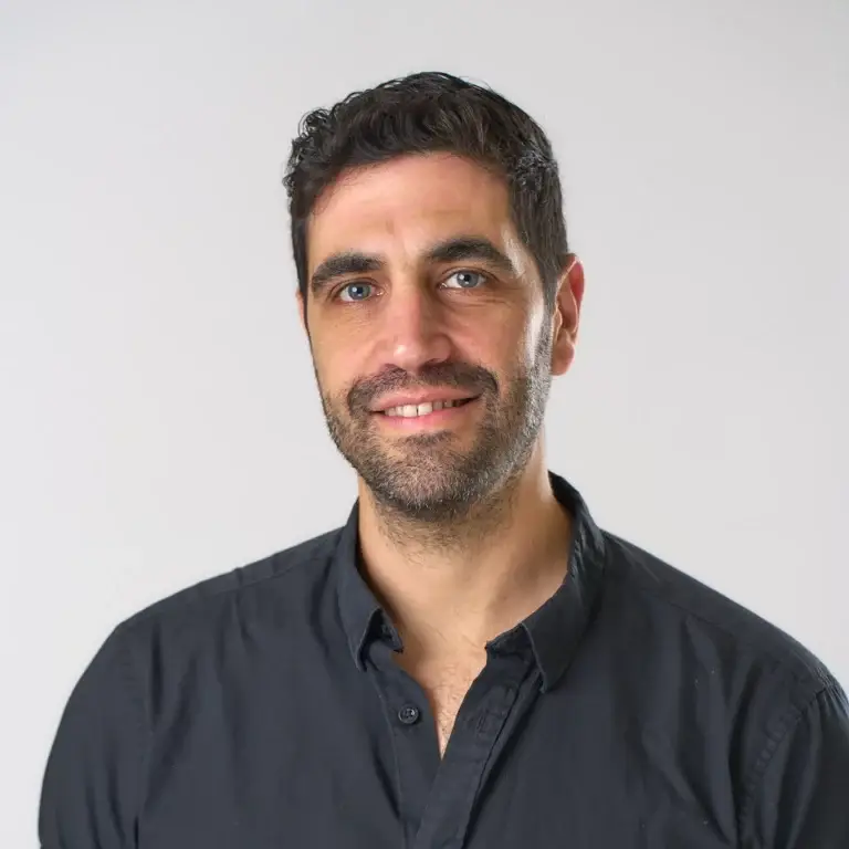 Dr Erez Dror